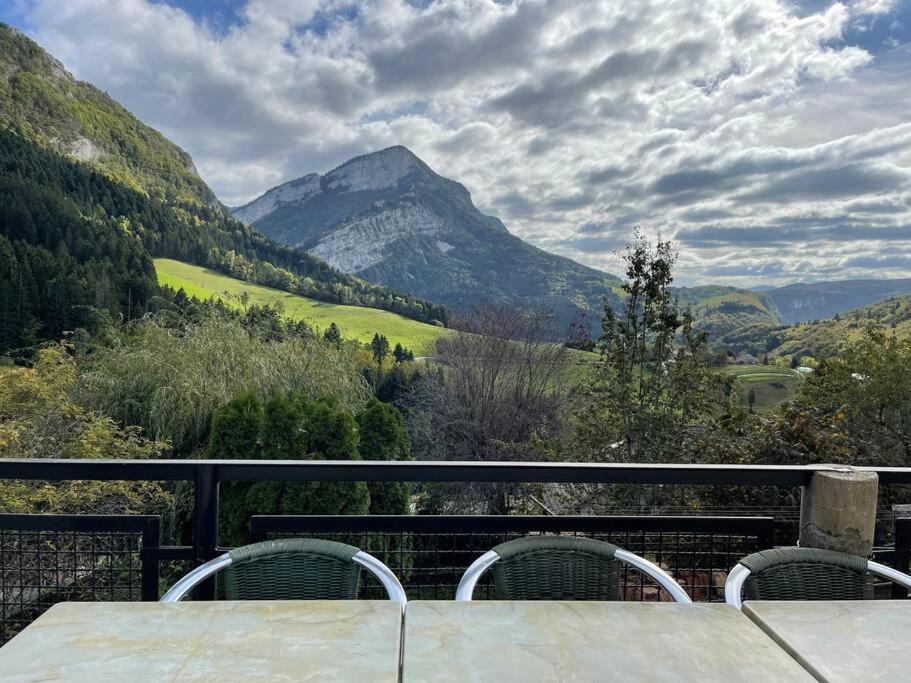 Magnifique Maison Renovee, 10Pers Rencurel Exteriör bild