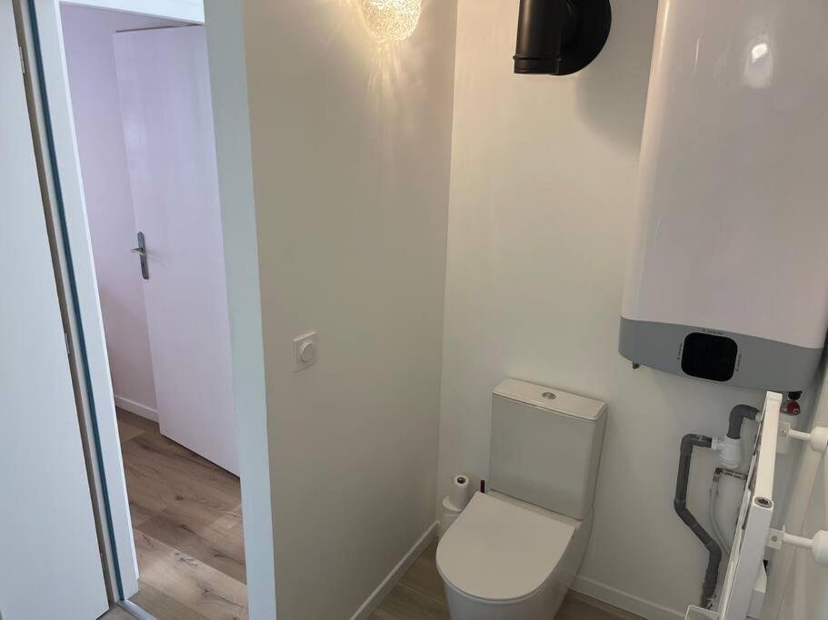 Magnifique Maison Renovee, 10Pers Rencurel Exteriör bild